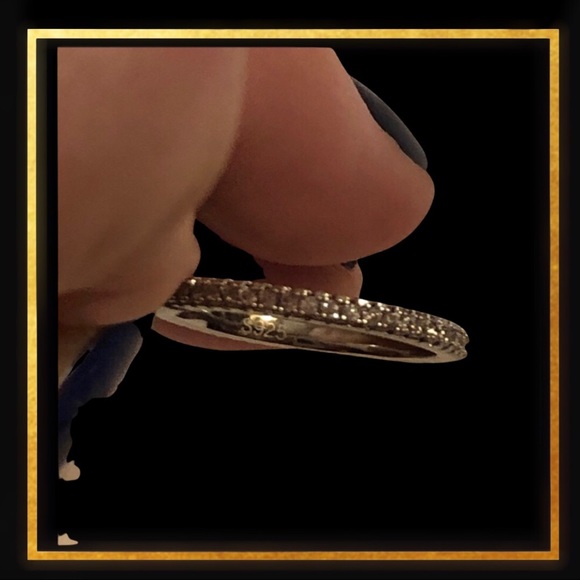 💍💍pink ceramic ring. Looks great with bands💍💍 - Picture 5 of 6